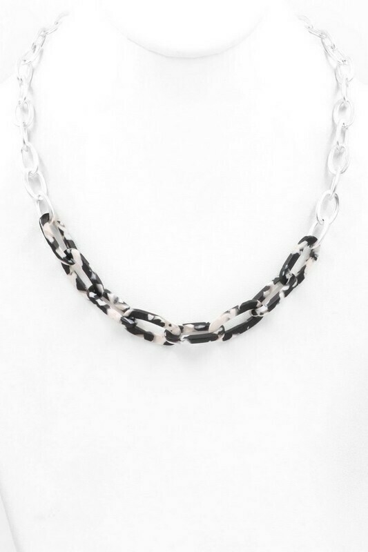Black/White Chain Link Necklace