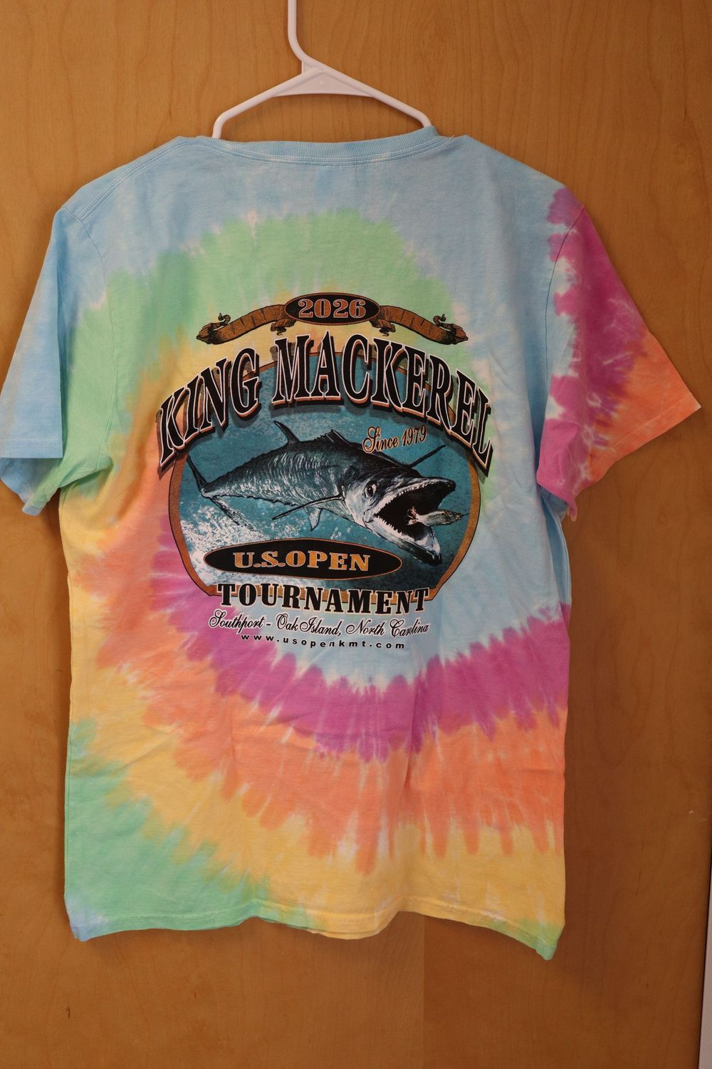 US Open KMT Pastel Women Tie-Dye V-Neck Tee US Open KMT Pastel Women Tie-Dye V-Neck Tee, Size: Medium