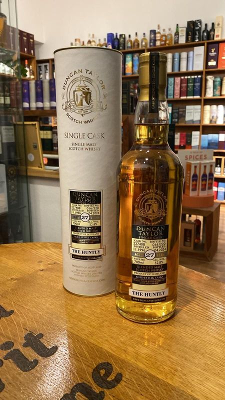 Huntly 27 y, Duncan Taylor