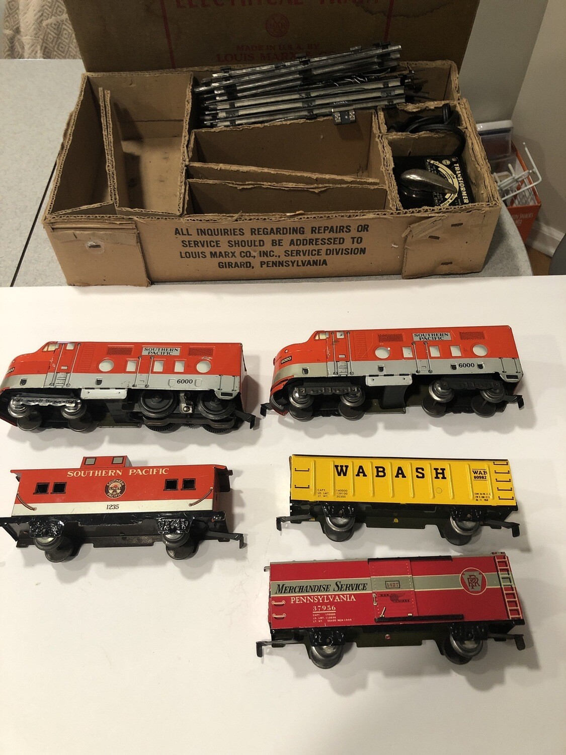VINTAGE MARX 6000 O GAGUE SOUTHERN PACIFIC SET WORKING CONDITION ORIGINAL BOX