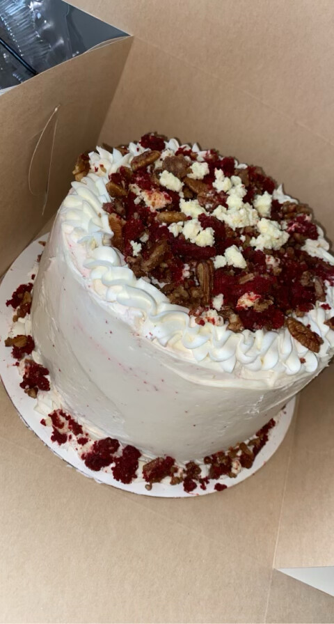 Red Velvet Cheesecake Cake