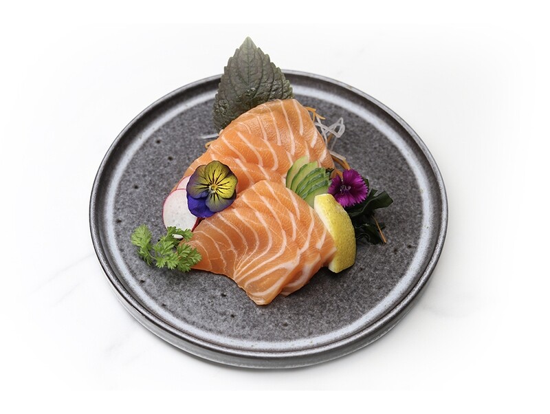 Salmon Sashimi (7 pcs)