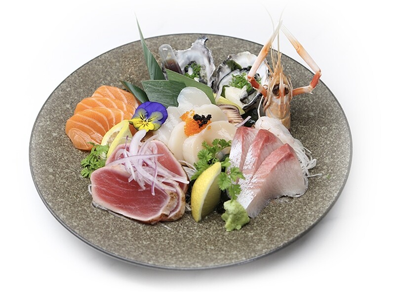 Deluxe Sashimi (15 pcs)