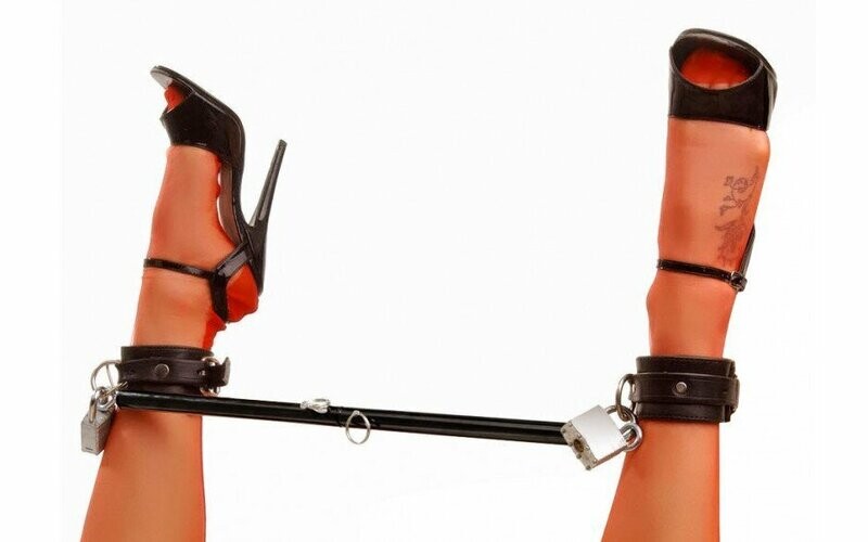 Master Series - Adjustable Steel Spreader Bar - Black
