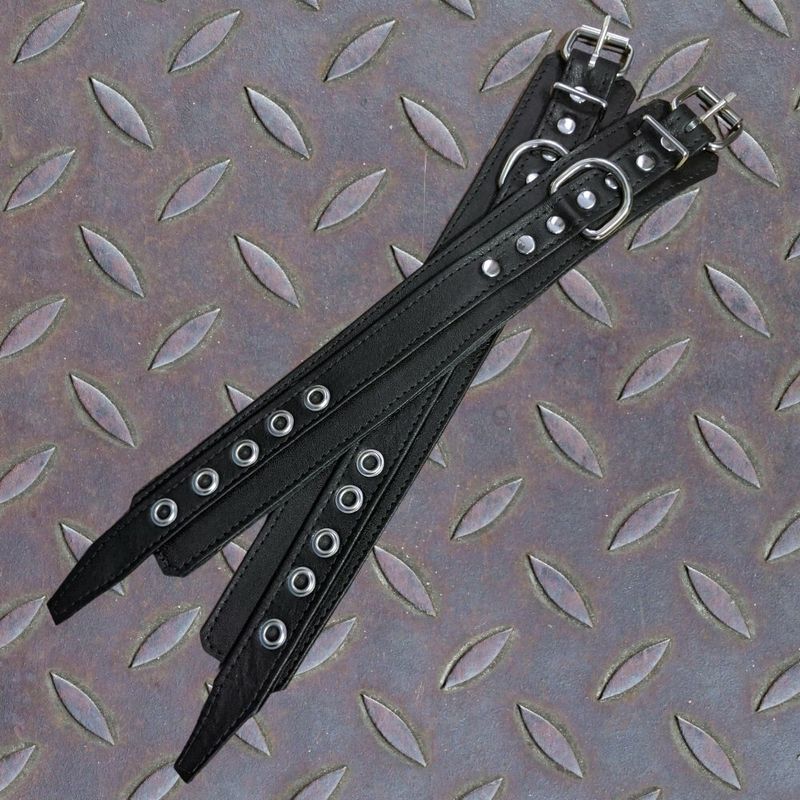 No Mercy Gear - Leather Wrist Restraints