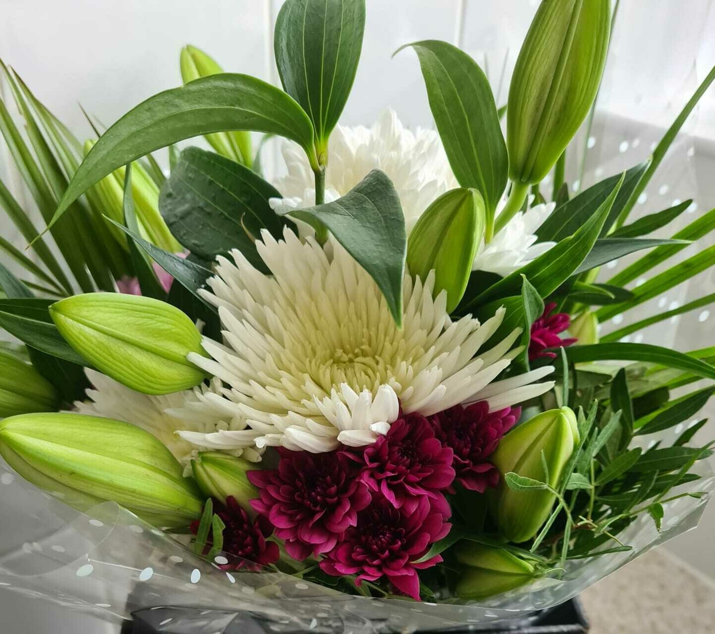 White Lily sympathy Flowers