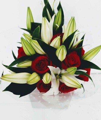 Lilly &amp; Red Roses Next Day Delivery