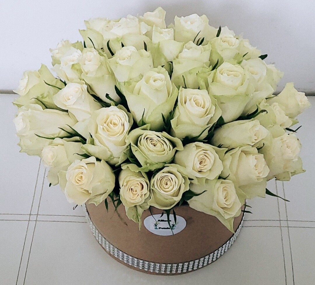White Rose Hat Box