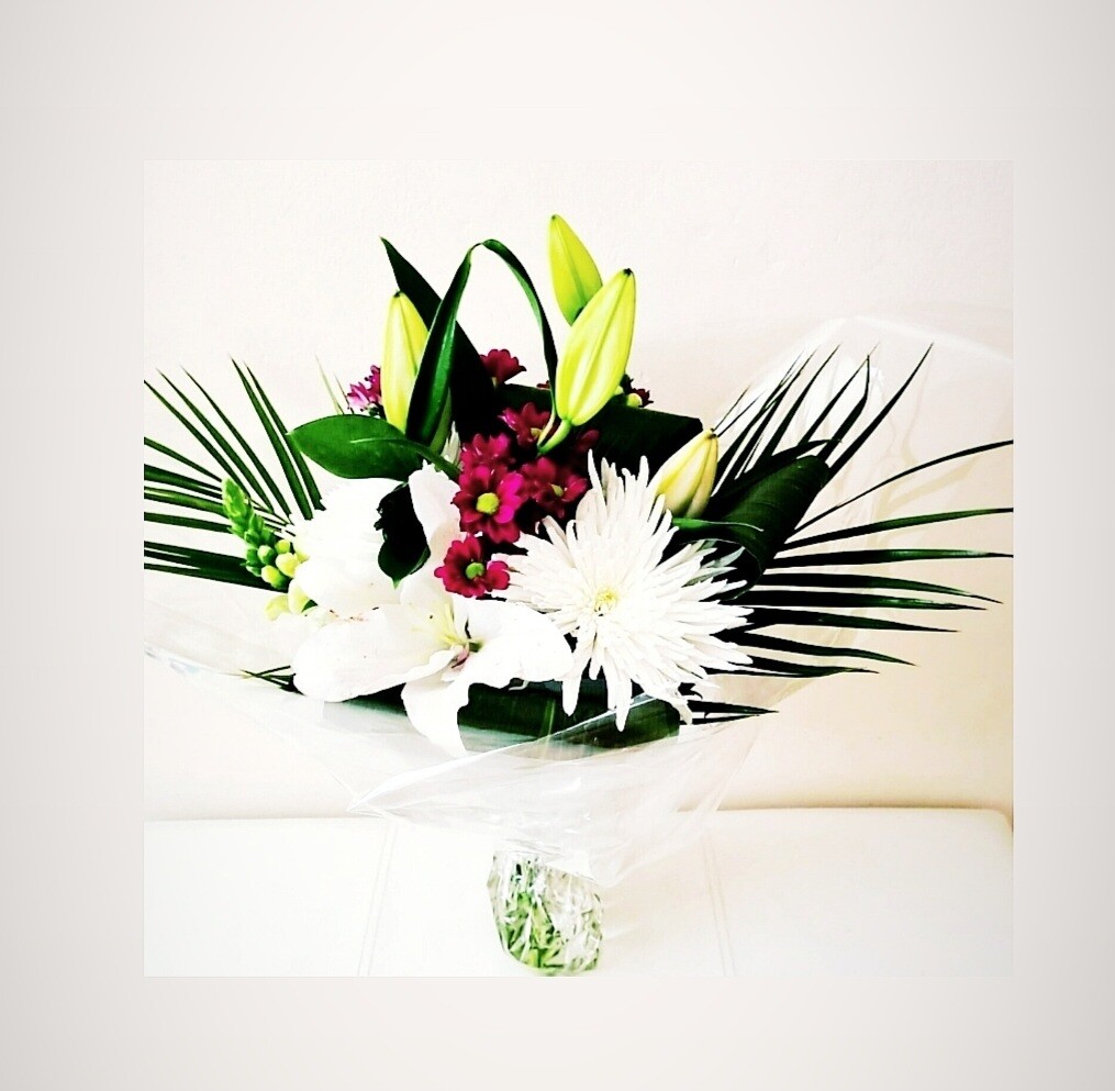 White Lily sympathy Flowers