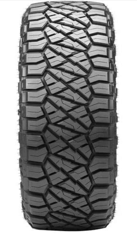 NITTO RIDGE GRAPPLER 265/65/17 Tire