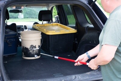 DU-HA DU-Hooky makes it easier than ever to reach and
retrieve items from the back of your pickup bed or the back of your
SUV.