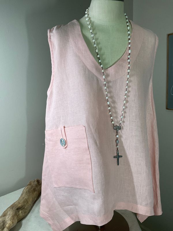 Ms. Emily sleeveless Tunic