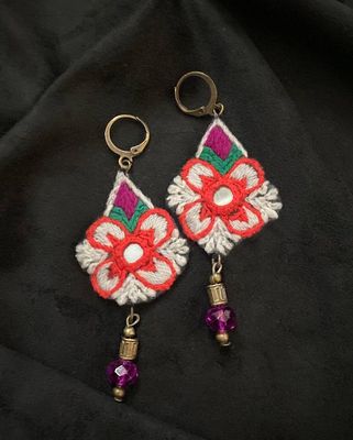 Item No. 105
