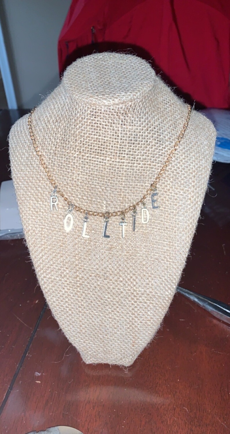 college chocker