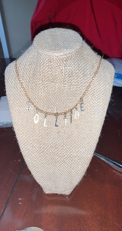 college chocker