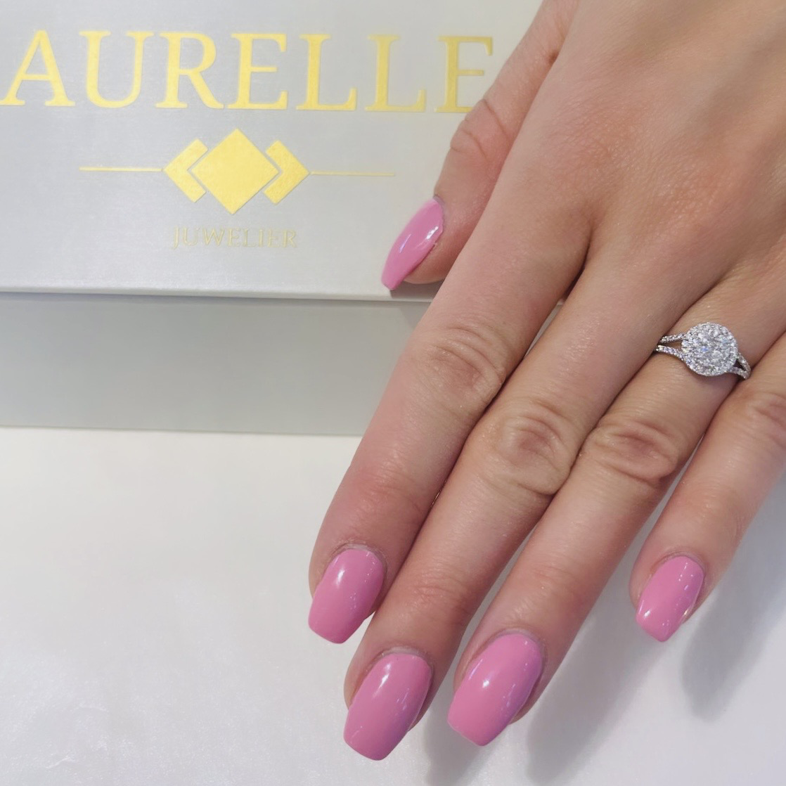 18K Weißgold Diamanten Illusions Verlobungsring