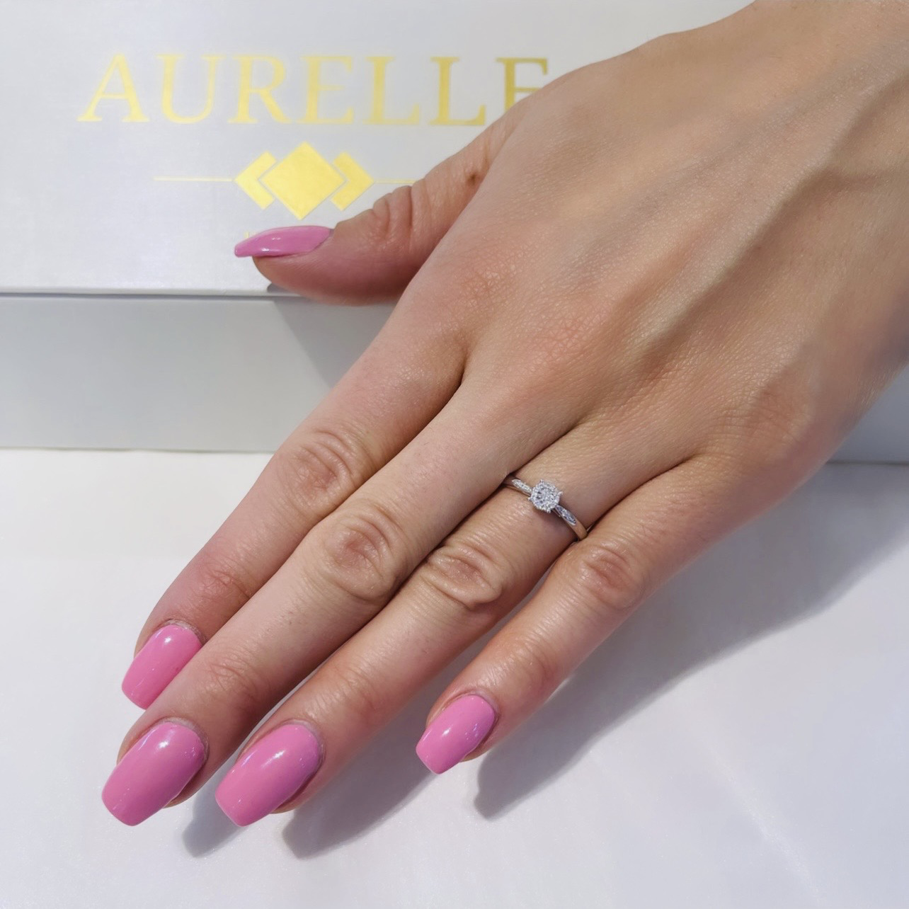 18K Weißgold Diamanten Illusions Verlobungsring