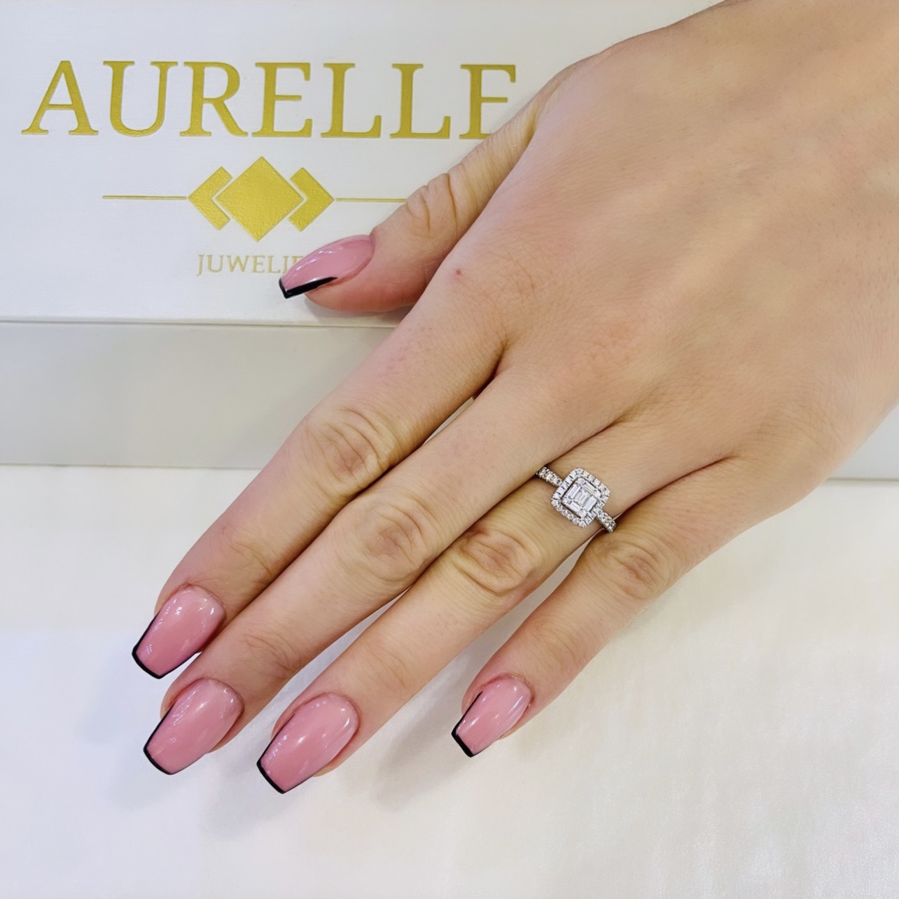 18K Weißgold Baguette Verlobungsring