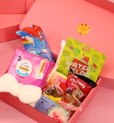 Petals Rose Period Box