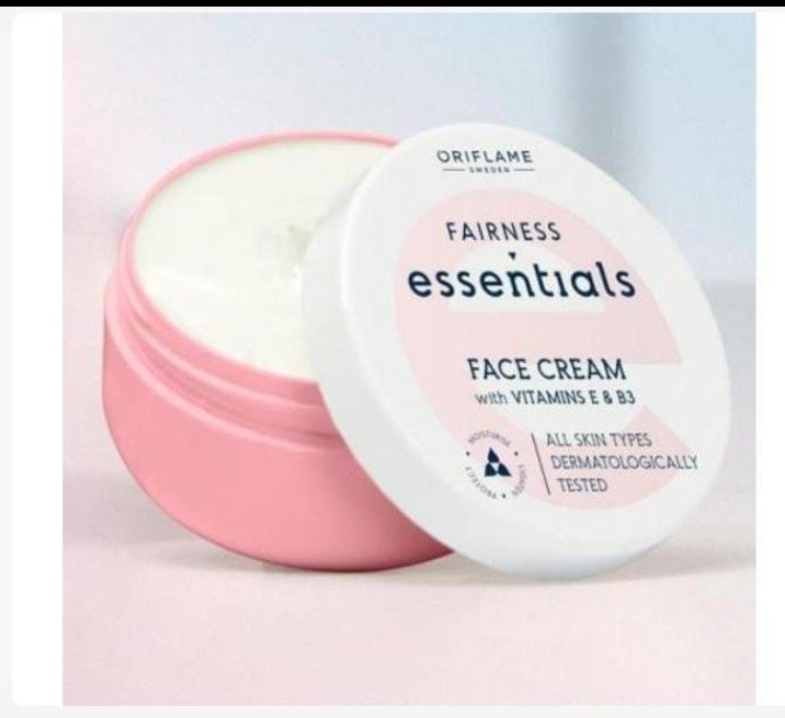 Crème de visage clarifiante et solaire