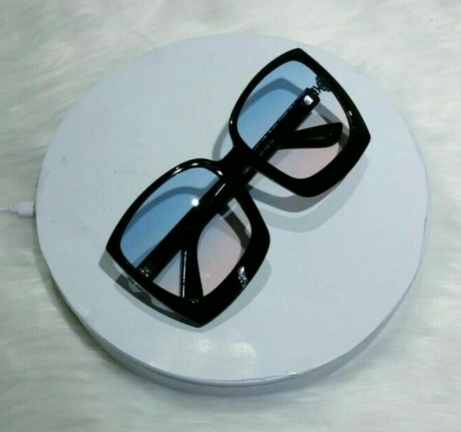 Resort sunglasses - (pink &amp; blue)