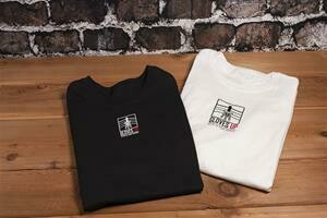 7. GLOVES UP™ LOGO T-SHIRT