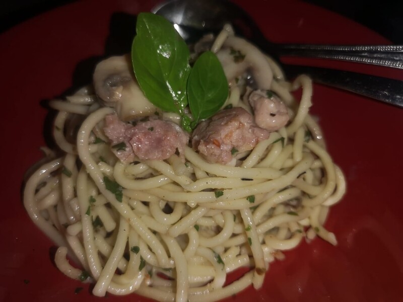 Chicken Alfredo Pasta  1 200Kg