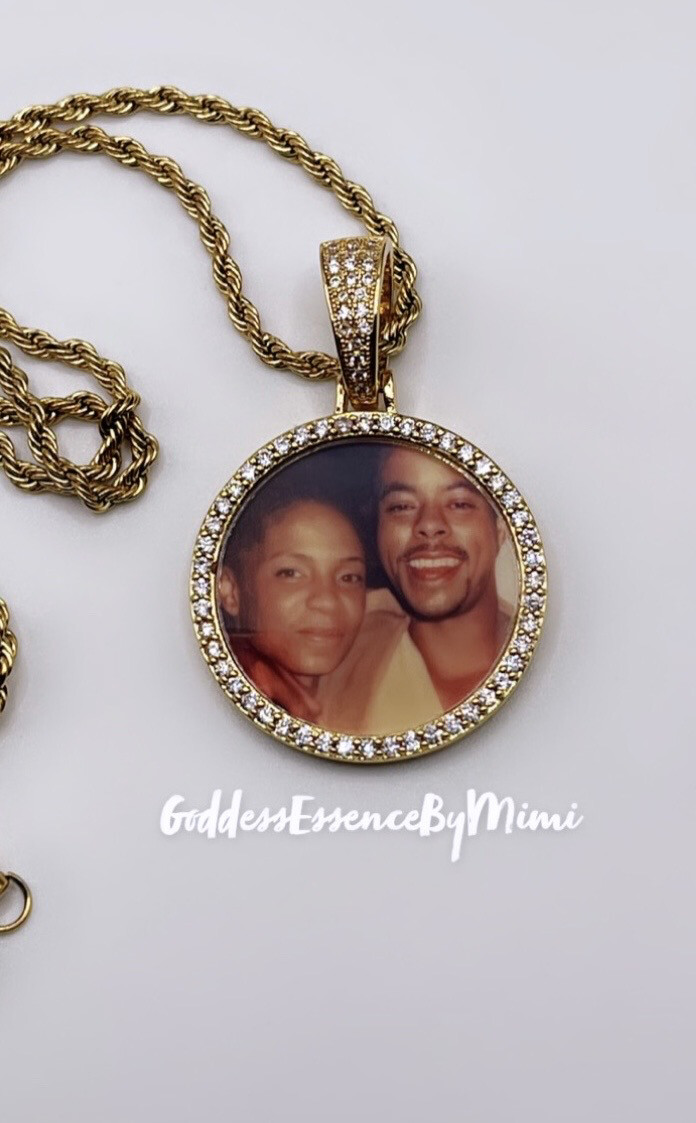 High Quality Photo Necklace/Non Tarnish Hypoallergenic w/ CZ Diamonds 