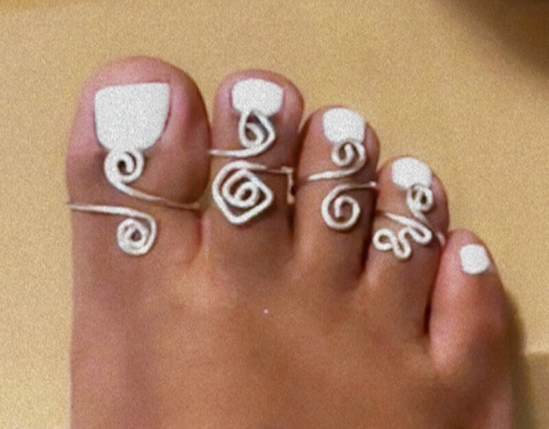 Goddess Art Adjustable Toe Rings