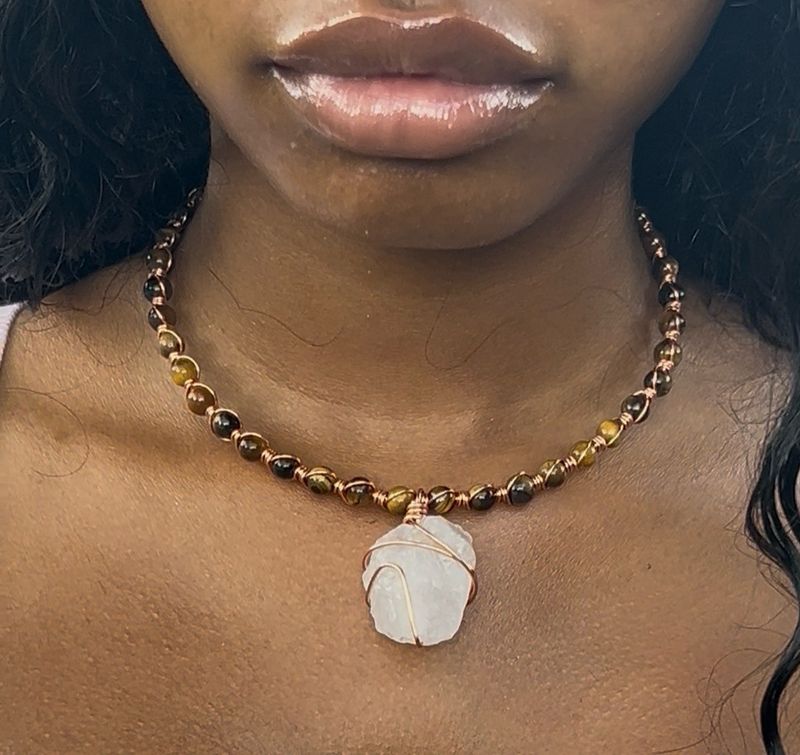High Quality Adjustable tigerseye with raw quartz Crystal Choker
