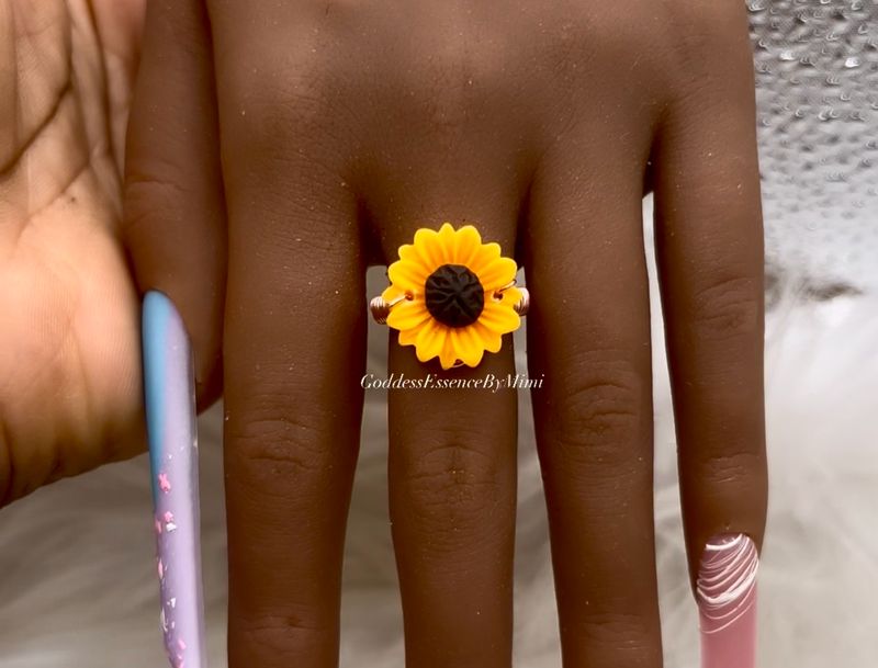 Medium Sunflower Goddess Ring