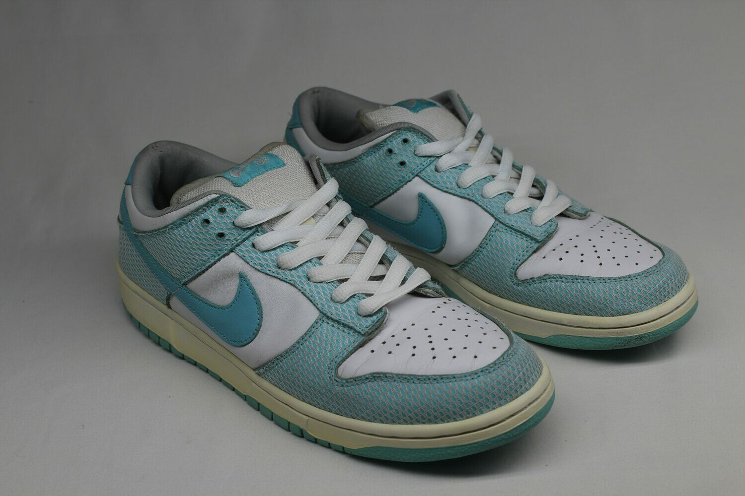 nike sb dunk low high hair