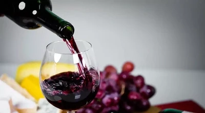 VINS ET SPIRITUEUX