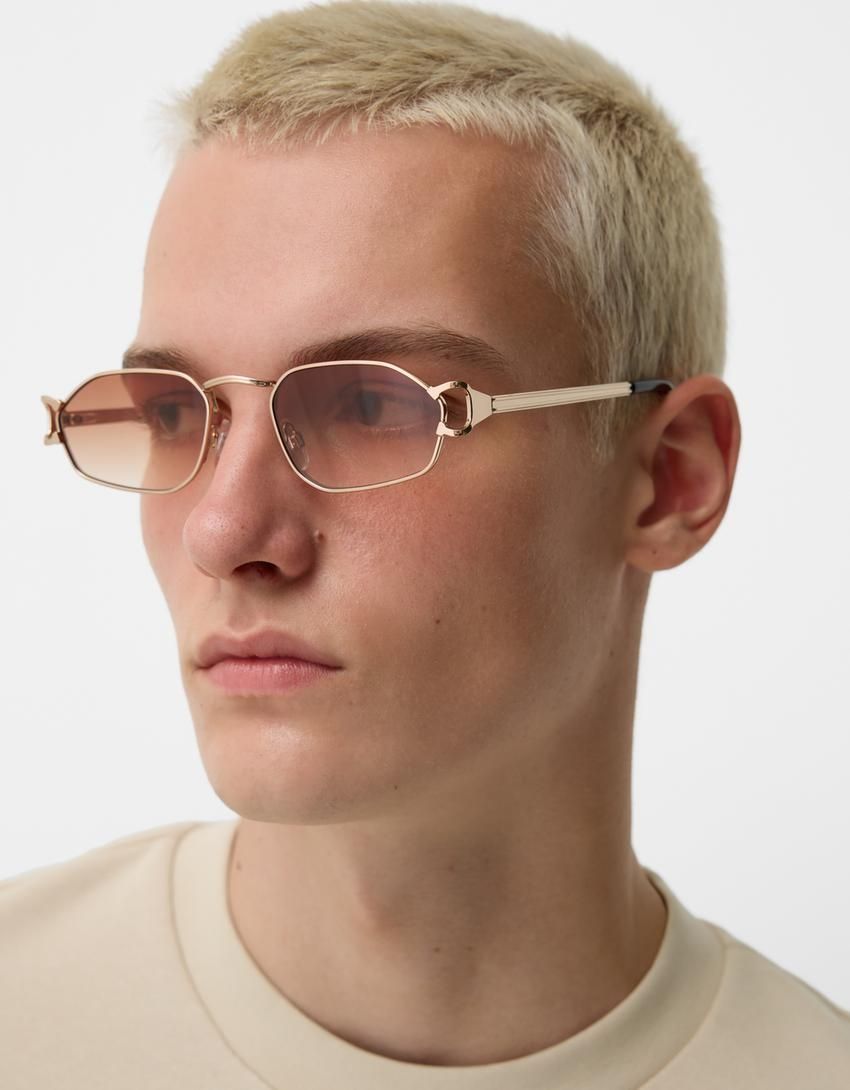 BERSHKA