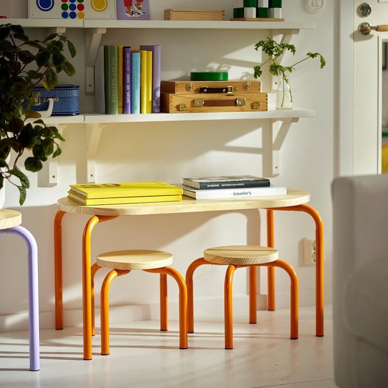 Tabouret enfant, bois/orange