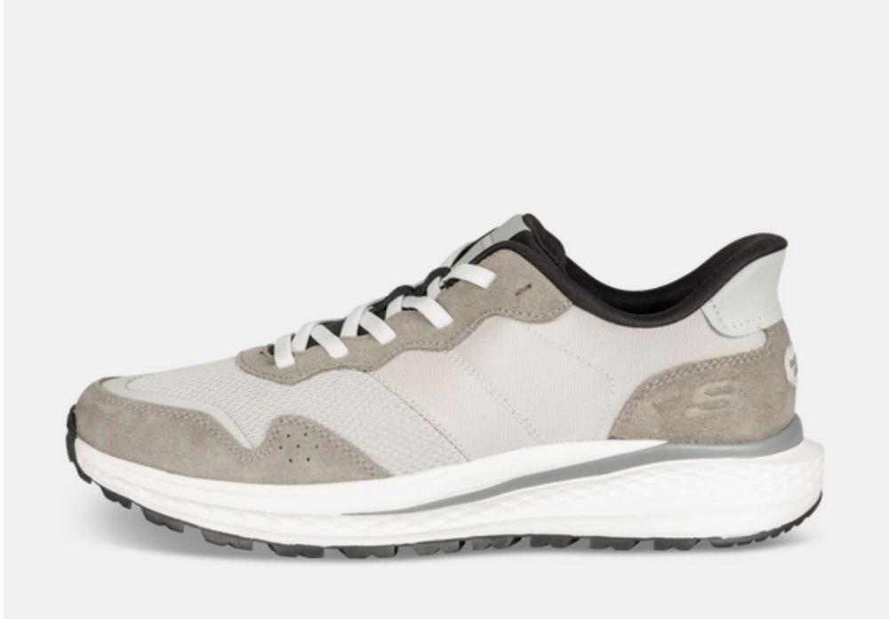 SKECHERS
