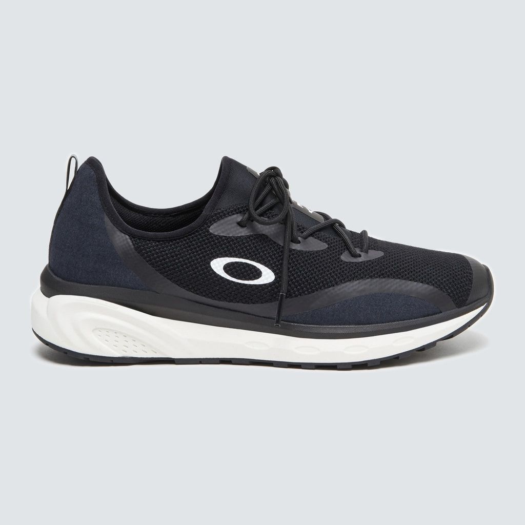 OAKLEY