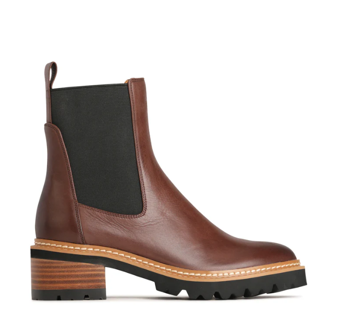 Linear Chelsea Boot