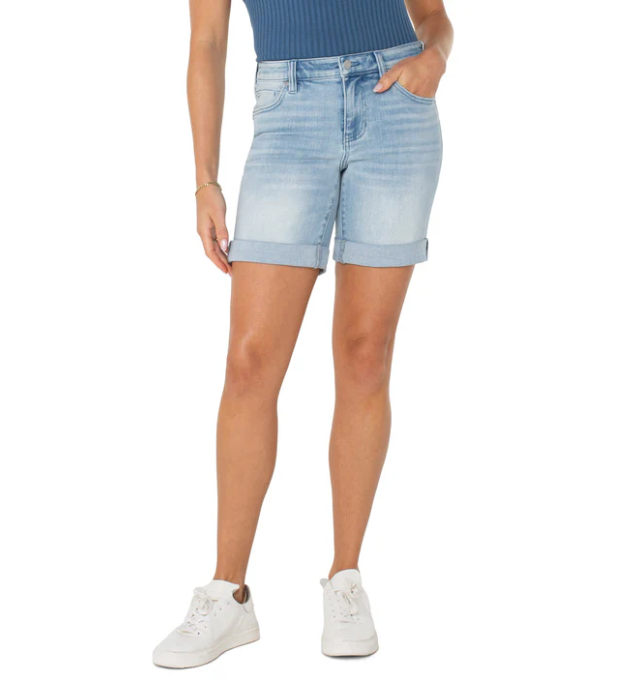 MARLEY girlfriend short with roll cuff