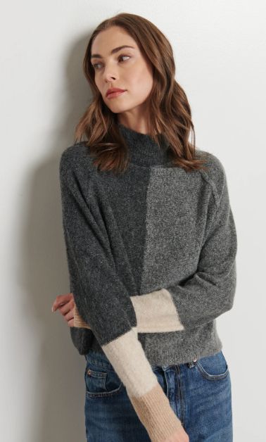 PIPPA colour block sweater