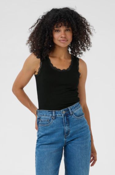 KAomi top