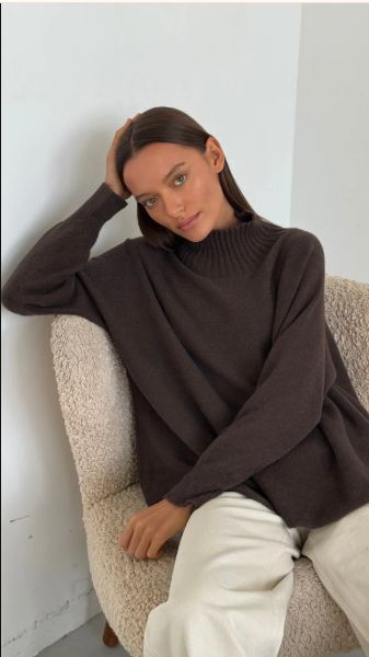 ALMA sweater