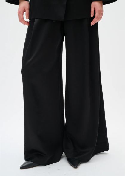 Zumah Wide Leg Satin Pant