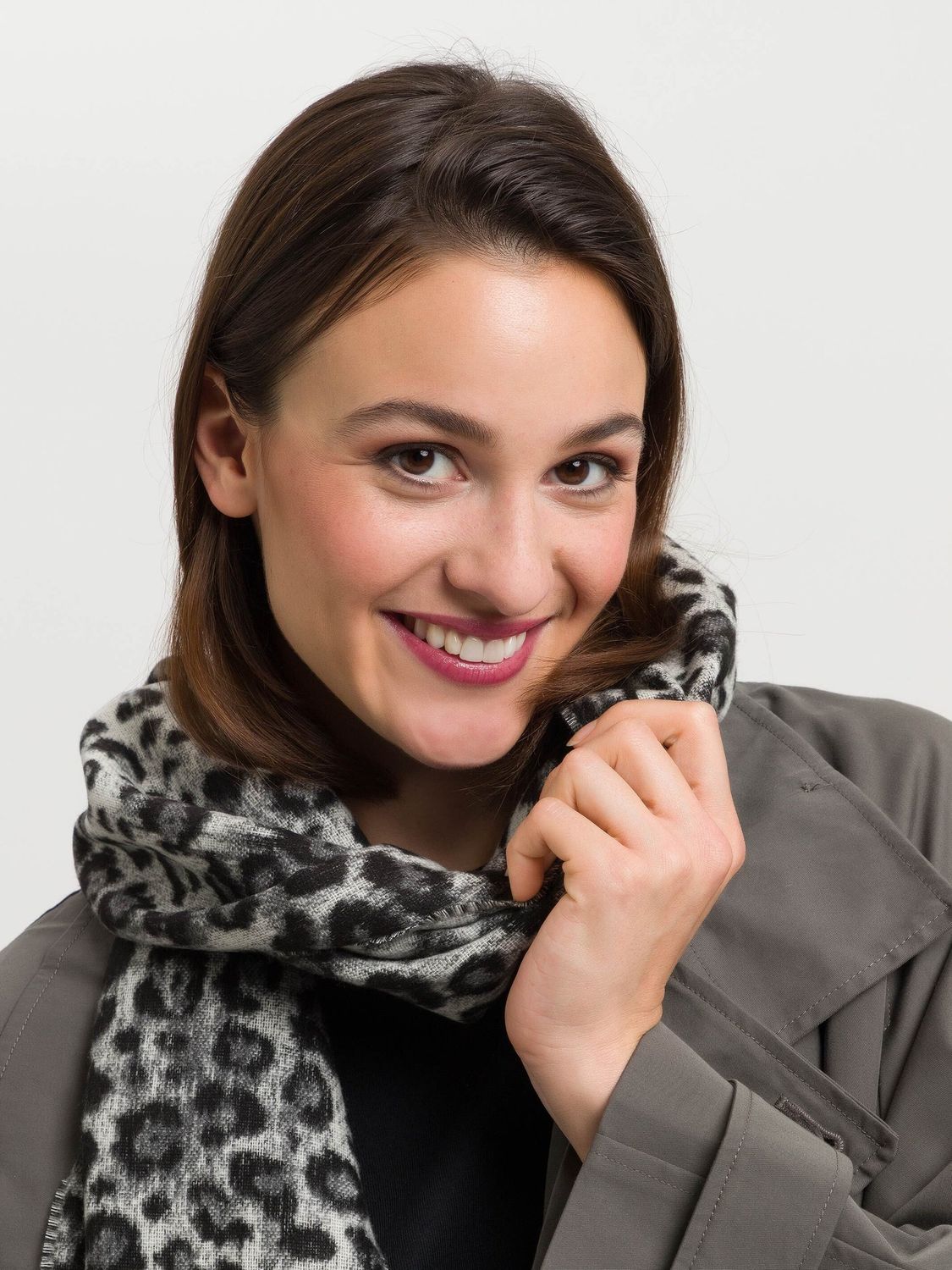 Leo Scarf (black/white)