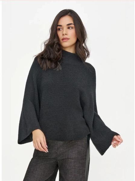 Mesh sweater with sparkle