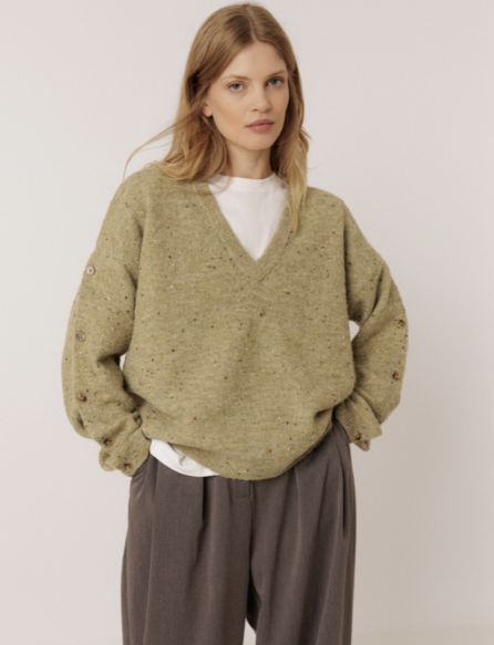Textured V neck Sweater