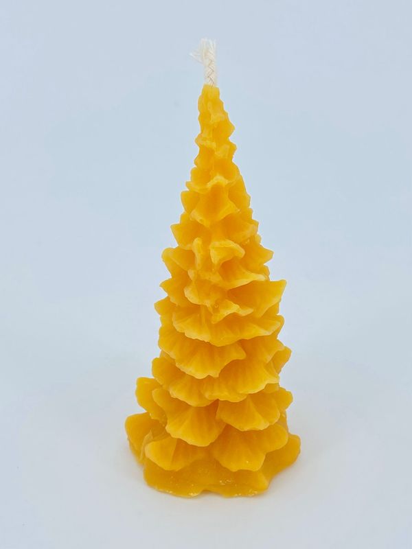 Weihnachtliche Kerze "Weihnachtstanne" aus 100% Bienenwachs aus eigener Bioland-Imkerei ‍