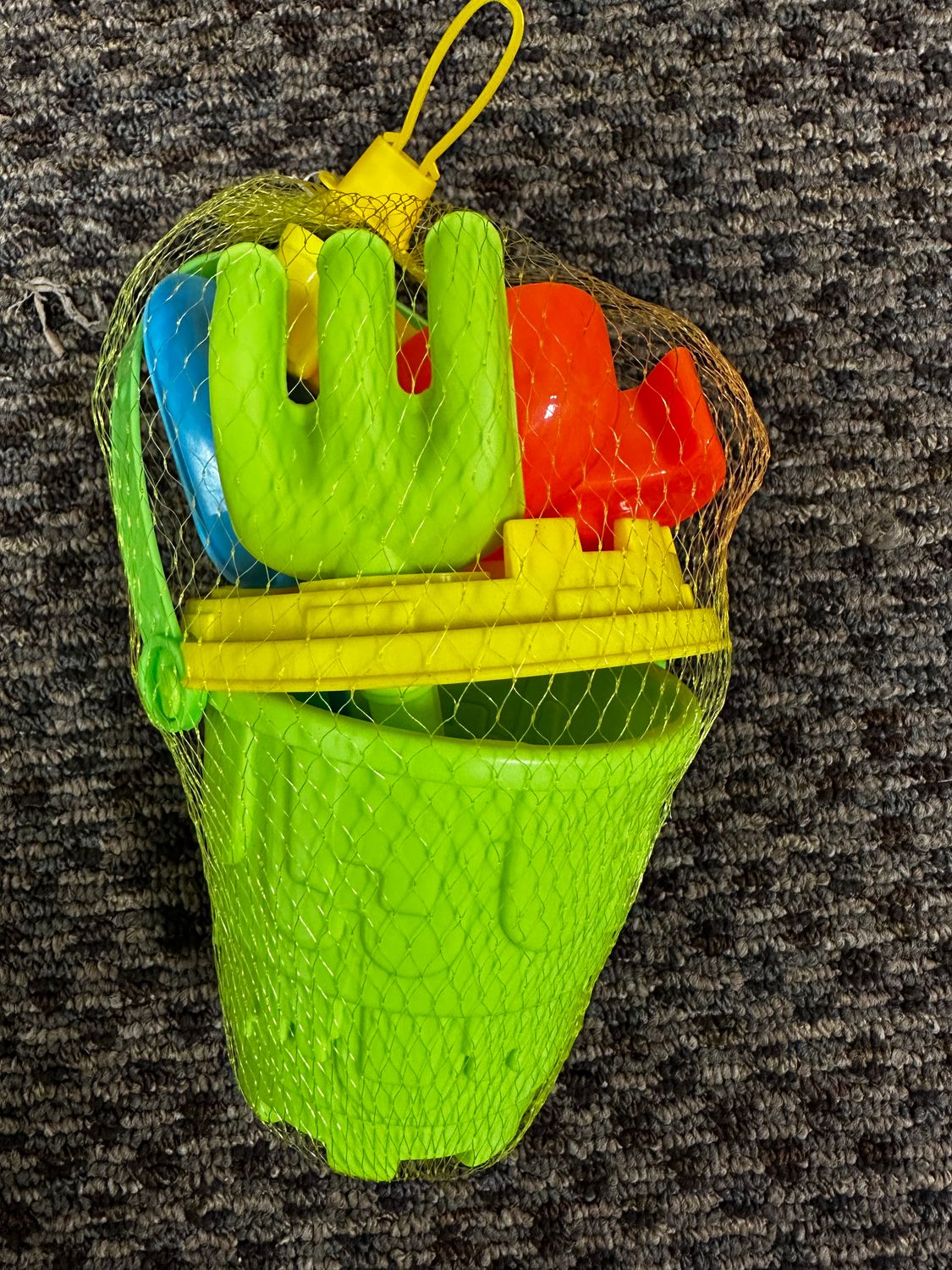 N599 Sand Bucket