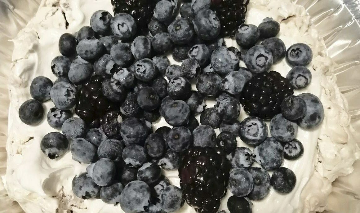 Mostachón de frutos morados (6 personas)