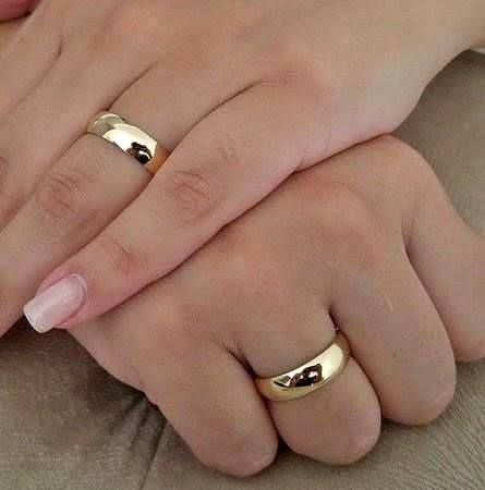 Alianza de boda en Tungsteno con baño de oro (6mm ancho)